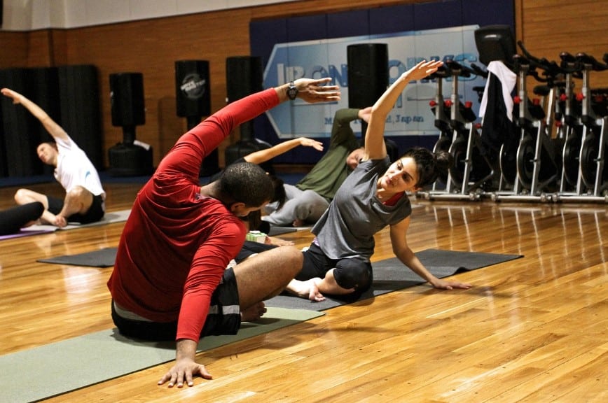 fitness foot Les exercices avec élastiques de résistance pour développer son explosivité au football