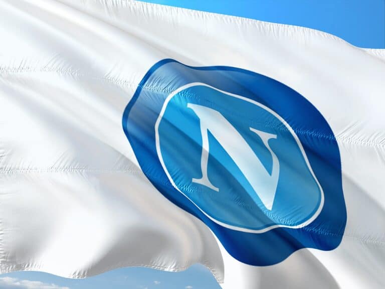 soccer gbae151b49 1280 Derrière le Scudetto : les triomphes historiques du Napoli en Serie A