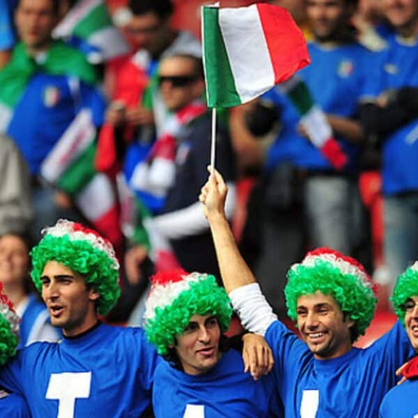 traditions La renaissance des traditions du football italien : comment les clubs locaux retournent à leurs racines